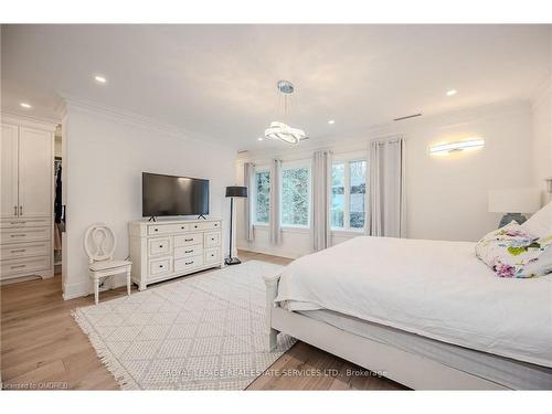 1257 Lakeshore Road Road W, Oakville, ON - Indoor Photo Showing Bedroom