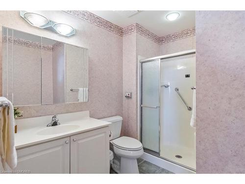 2514-100 Burloak Drive, Burlington, ON - Indoor Photo Showing Bathroom