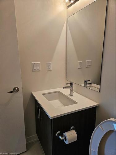 12-3540 Colonial Drive, Mississauga, ON - Indoor Photo Showing Bathroom