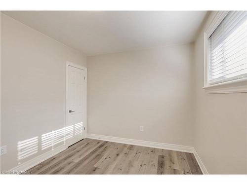 Upper-128 Winchester Boulevard, Hamilton, ON - Indoor Photo Showing Other Room