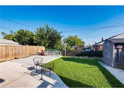 Upper-128 Winchester Boulevard, Hamilton, ON - Outdoor With Backyard