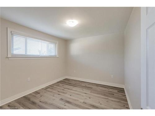 Upper-128 Winchester Boulevard, Hamilton, ON - Indoor Photo Showing Other Room