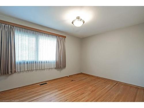 1311 Secord Avenue, Oakville, ON - Indoor Photo Showing Other Room