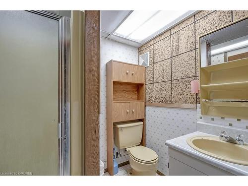 1311 Secord Avenue, Oakville, ON - Indoor Photo Showing Bathroom