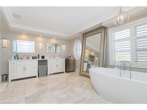 216 Rebecca Street, Oakville, ON - Indoor Photo Showing Bathroom