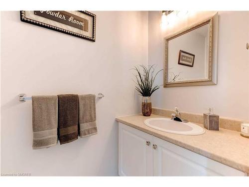 145 Glenariff Drive, Freelton, ON - Indoor Photo Showing Bathroom