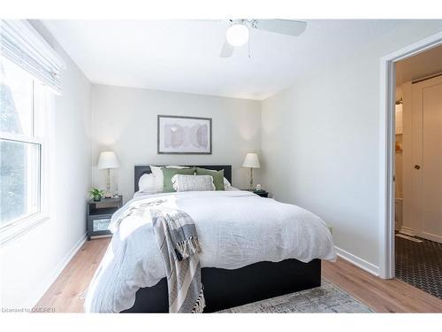 11 Burdock Lane, Dundas, ON - Indoor Photo Showing Bedroom