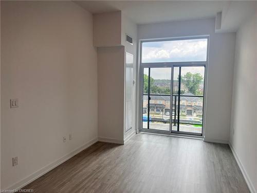 508-450 Dundas Street E, Waterdown, ON - Indoor Photo Showing Other Room