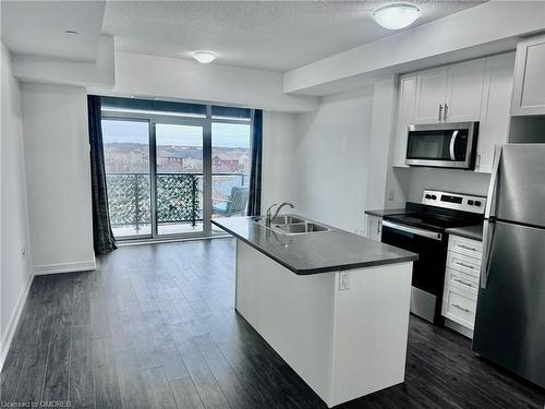 429-450 Dundas Street E, Waterdown, ON - Indoor Photo Showing Kitchen With Stainless Steel Kitchen With Double Sink