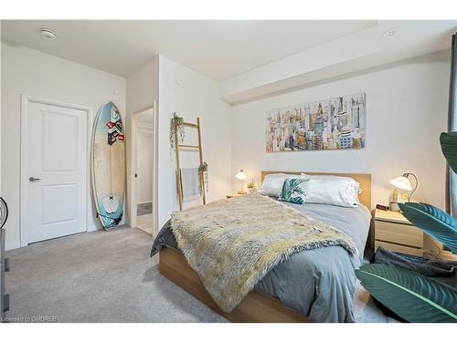 15-670 Atwater Avenue, Mississauga, ON - Indoor Photo Showing Bedroom