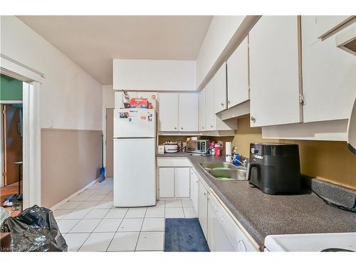 139 Balsam Avenue S, Hamilton, ON - Indoor Photo Showing Kitchen With Double Sink