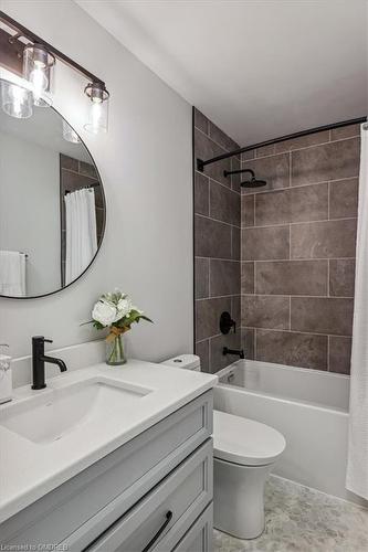 1120 Kimball Crescent, London, ON - Indoor Photo Showing Bathroom