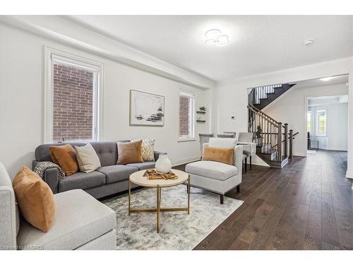 81 Granite Ridge Trail, Hamilton, ON - Indoor Photo Showing Living Room