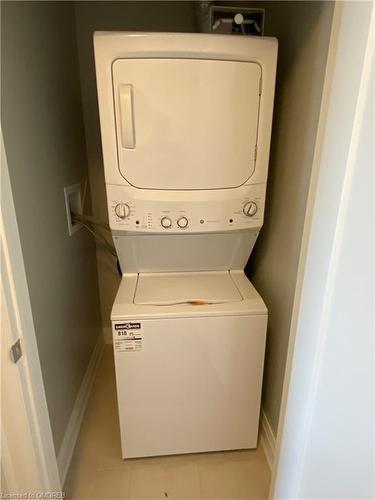 117-128 Grovewood Common, Oakville, ON - Indoor Photo Showing Laundry Room