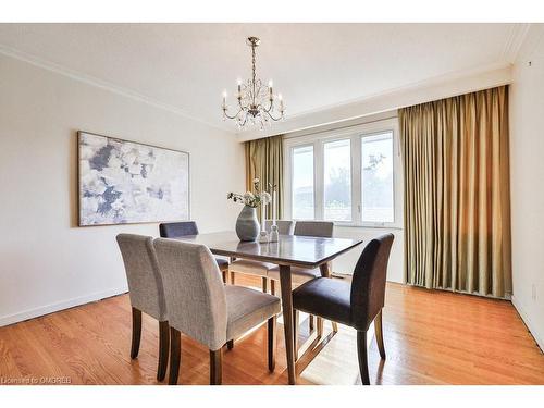 3689 Beechollow Crescent, Mississauga, ON - Indoor Photo Showing Dining Room