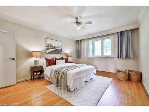 3689 Beechollow Crescent, Mississauga, ON - Indoor Photo Showing Bedroom