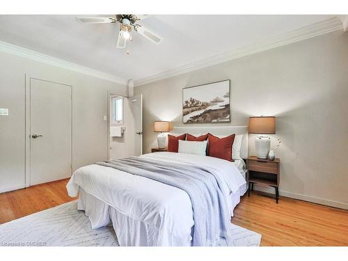 3689 Beechollow Crescent, Mississauga, ON - Indoor Photo Showing Bedroom