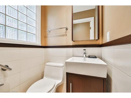 3689 Beechollow Crescent, Mississauga, ON - Indoor Photo Showing Bathroom