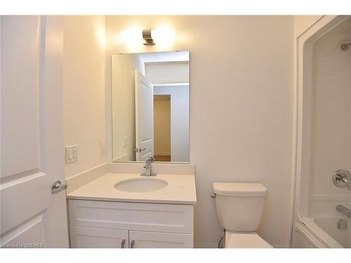 221-1936 Rymal Road E, Hamilton, ON - Indoor Photo Showing Bathroom