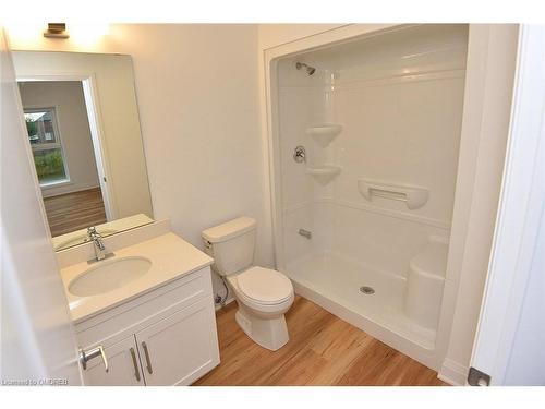 219-1946 Rymal Road E, Hamilton, ON - Indoor Photo Showing Bathroom