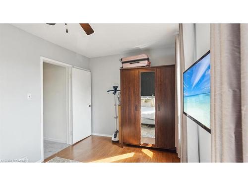 117 Sherman Avenue N, Hamilton, ON - Indoor Photo Showing Other Room