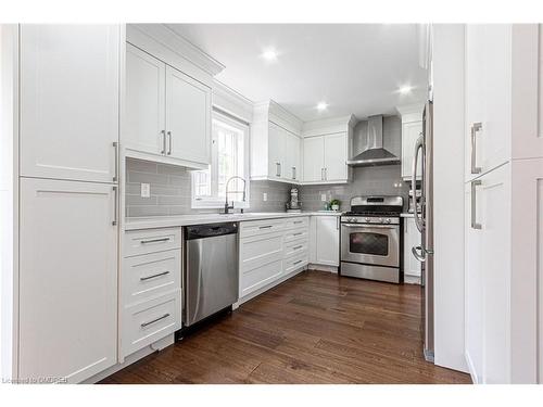 28 Bramcedar Crescent, Brampton, ON - Indoor Photo Showing Kitchen