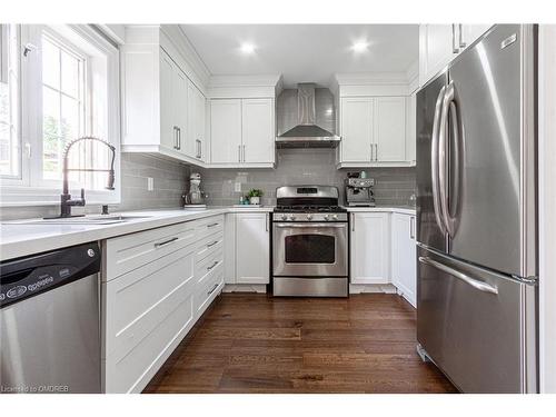 28 Bramcedar Crescent, Brampton, ON - Indoor Photo Showing Kitchen With Upgraded Kitchen