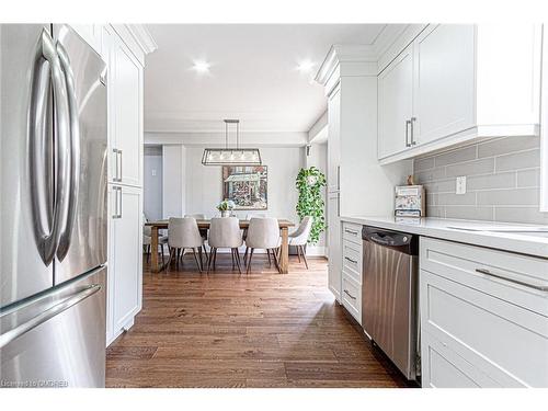 28 Bramcedar Crescent, Brampton, ON - Indoor Photo Showing Kitchen