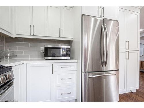 28 Bramcedar Crescent, Brampton, ON - Indoor Photo Showing Kitchen