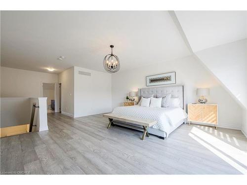 2189 Lillykin Street, Oakville, ON - Indoor Photo Showing Bedroom