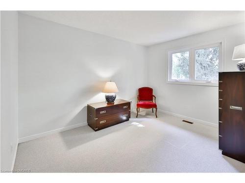 2056 Markle Drive, Oakville, ON - Indoor Photo Showing Bedroom