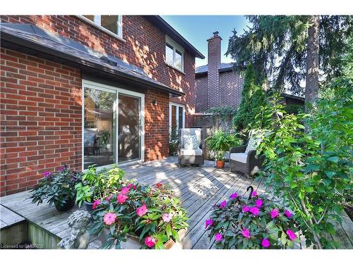 2056 Markle Drive, Oakville, ON - Outdoor