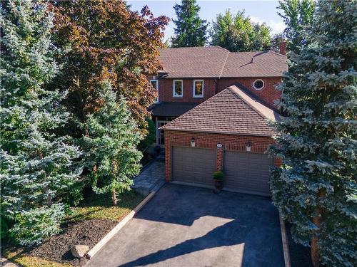 2056 Markle Drive, Oakville, ON - Outdoor