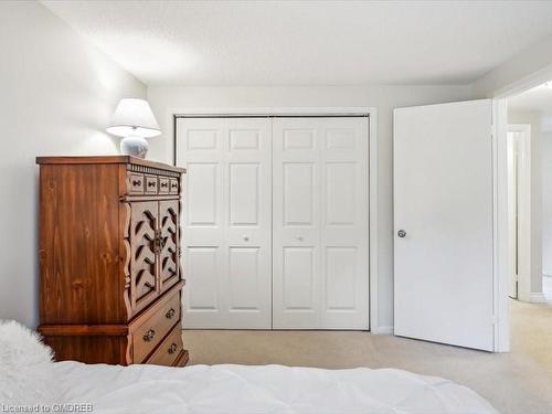 1195 Potters Wheel Crescent, Oakville, ON - Indoor Photo Showing Bedroom