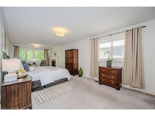 126 Howell Road, Oakville, ON - Indoor Photo Showing Bedroom