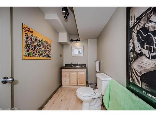 126 Howell Road, Oakville, ON - Indoor Photo Showing Bathroom