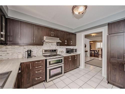 126 Howell Road, Oakville, ON - Indoor Photo Showing Kitchen