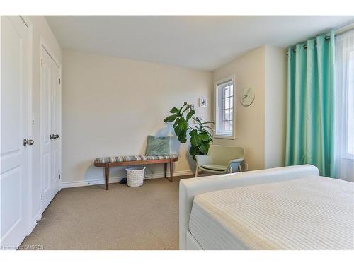 971 Reimer Common, Burlington, ON - Indoor Photo Showing Bedroom