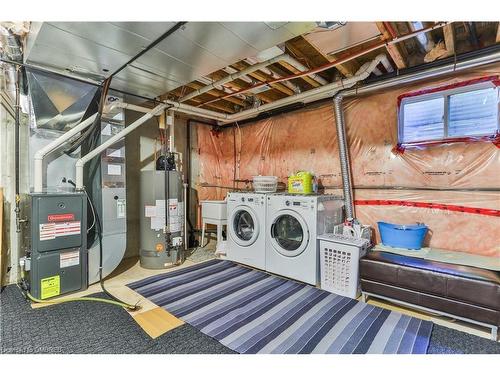 971 Reimer Common, Burlington, ON - Indoor Photo Showing Laundry Room