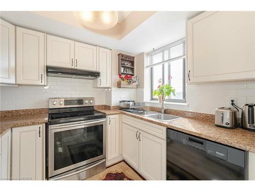 508-40 Richview Road, Toronto, ON - Indoor Photo Showing Kitchen With Double Sink