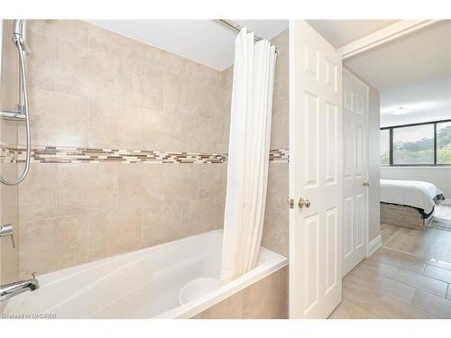 508-40 Richview Road, Toronto, ON - Indoor Photo Showing Bathroom