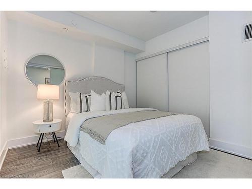 414-403 Church Street, Toronto, ON - Indoor Photo Showing Bedroom