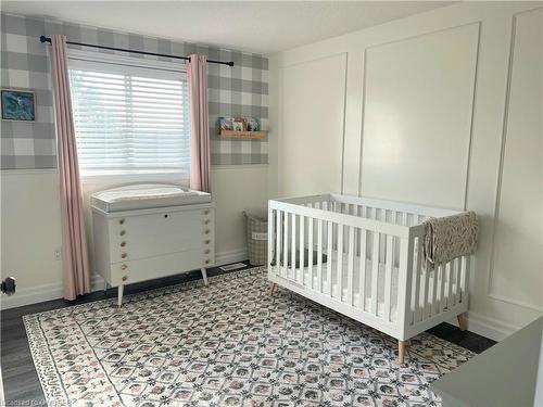 520 Pine Hollow Court, Kitchener, ON - Indoor Photo Showing Bedroom