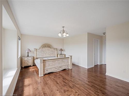 3104 Cardross Court, Oakville, ON - Indoor Photo Showing Bedroom