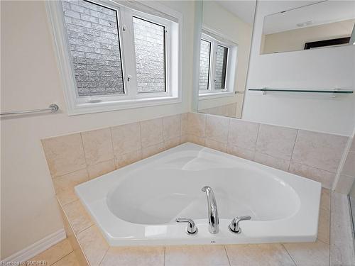 3104 Cardross Court, Oakville, ON - Indoor Photo Showing Bathroom