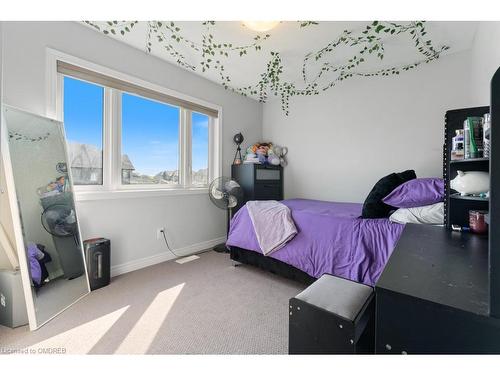 18 Viger Drive, Welland, ON - Indoor Photo Showing Bedroom