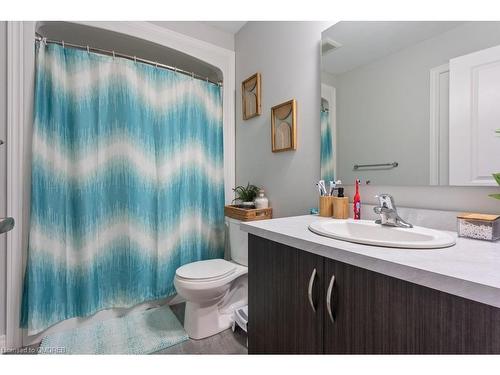 18 Viger Drive, Welland, ON - Indoor Photo Showing Bathroom