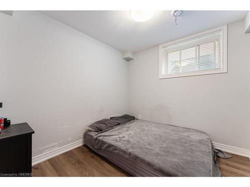 18 Viger Drive, Welland, ON - Indoor Photo Showing Bedroom