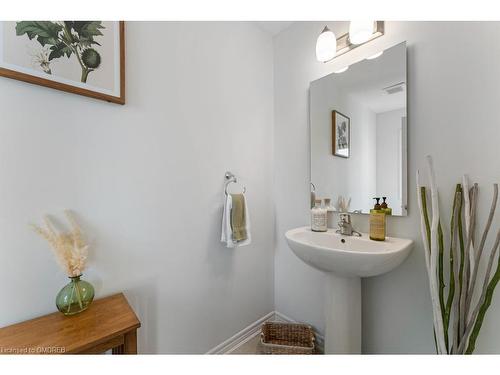 18 Viger Drive, Welland, ON - Indoor Photo Showing Bathroom