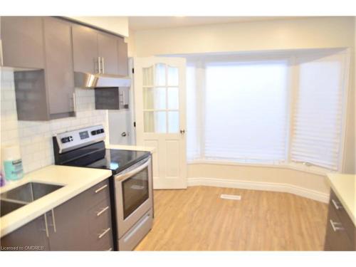 55 Keewatin Avenue, Kitchener, ON - Indoor Photo Showing Kitchen With Upgraded Kitchen